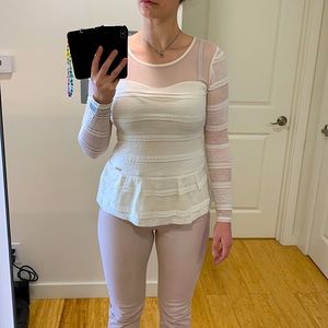 Guess white top - Awsome condition